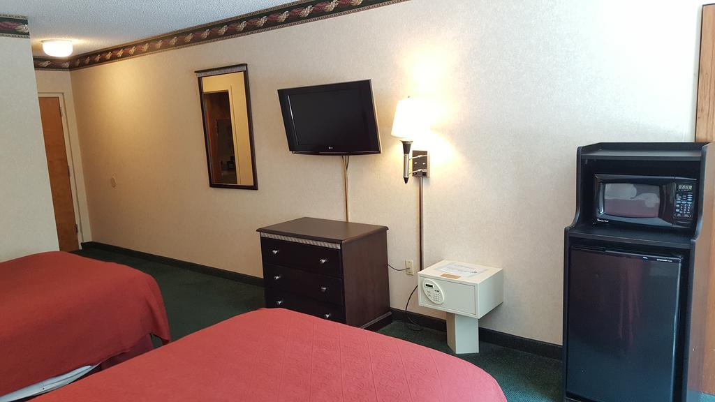 Red Carpet Inn & Suites Carneys Point/Wilmington Buitenkant foto