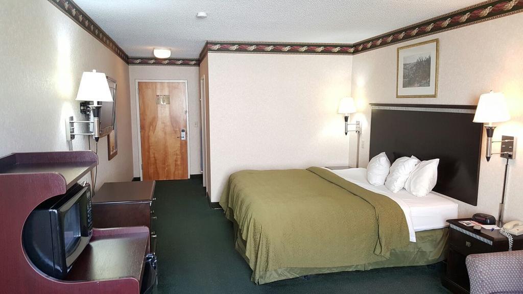Red Carpet Inn & Suites Carneys Point/Wilmington Buitenkant foto