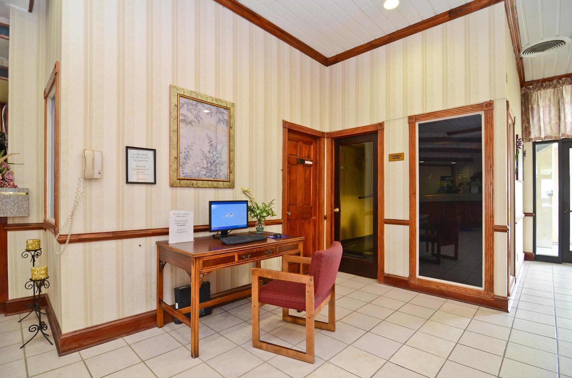 Red Carpet Inn & Suites Carneys Point/Wilmington Buitenkant foto