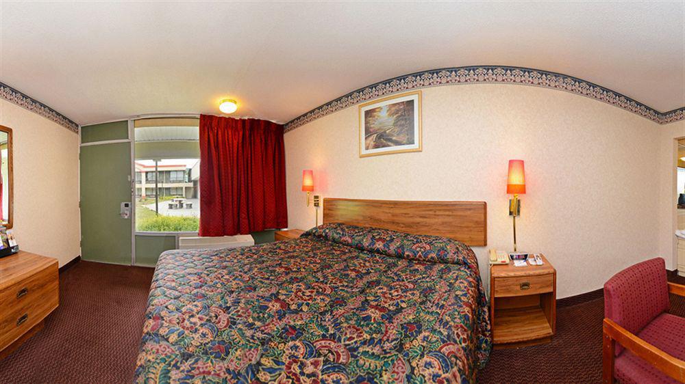Red Carpet Inn & Suites Carneys Point/Wilmington Buitenkant foto
